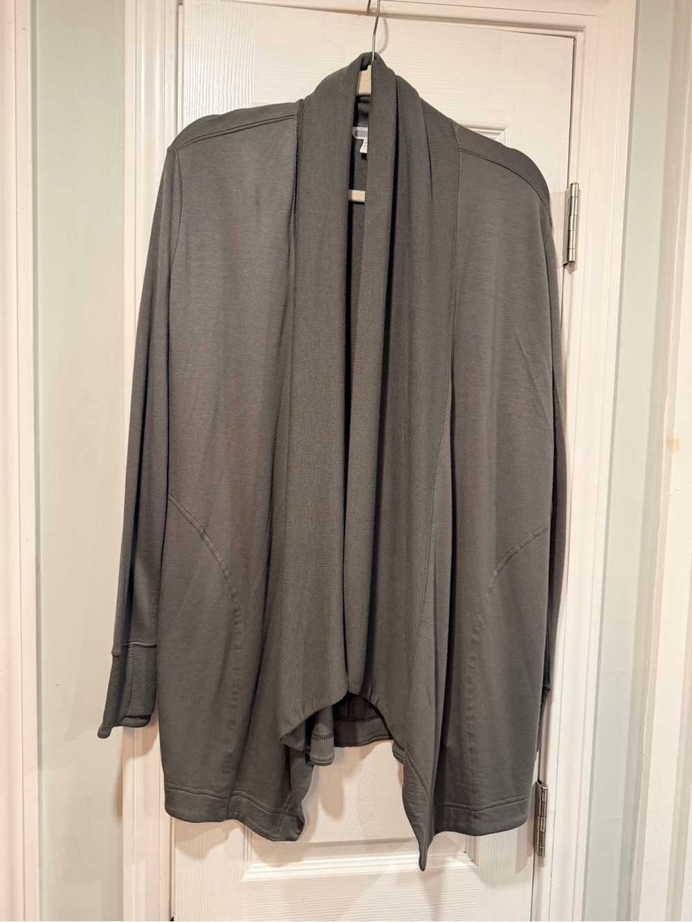 NWOT Athleta Size XS Pranayama Wrap Cardigan Modal Thumbholes Pockets Tan Taupe